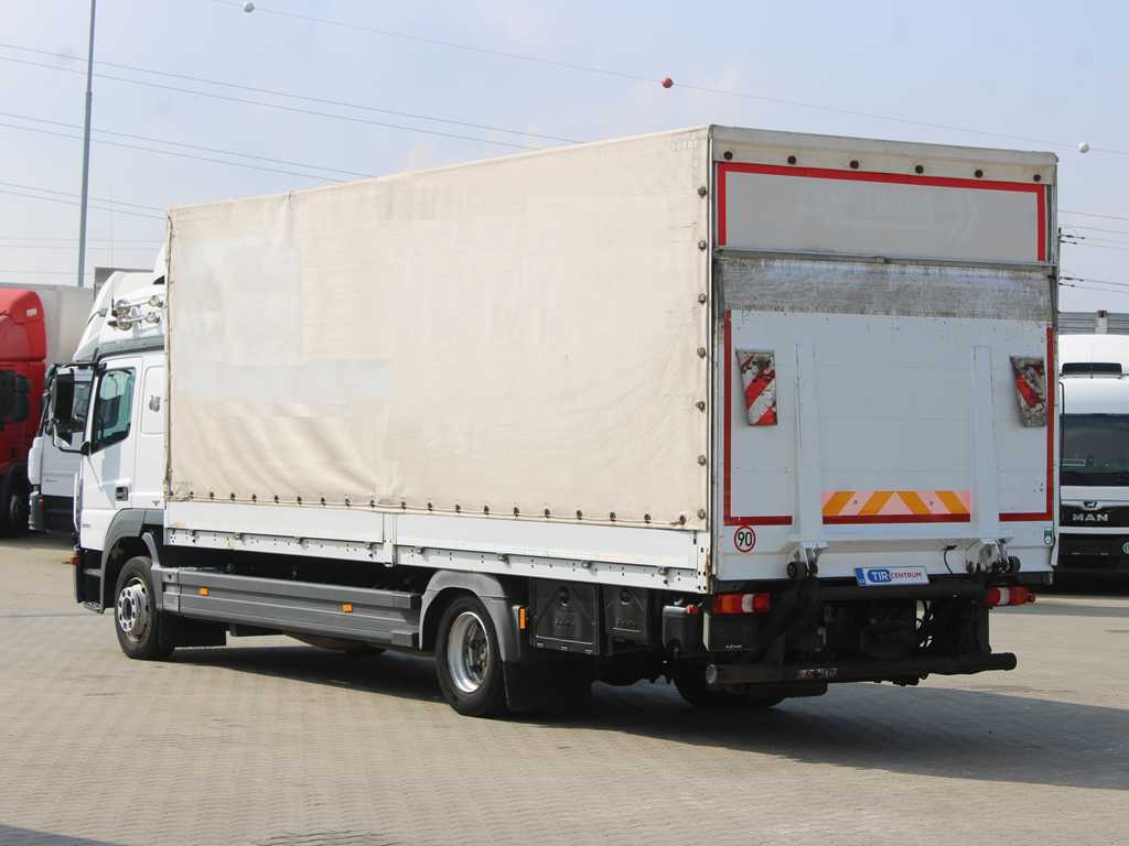 Mercedes-Benz ATEGO 1230, EURO 6, HYDRAULIC FRONT, SIDES - Curtainsider truck: picture 5 Mercedes-Benz ATEGO 1230, EURO 6, HYDRAULIC FRONT, SIDES - Curtainsider truck: picture 5