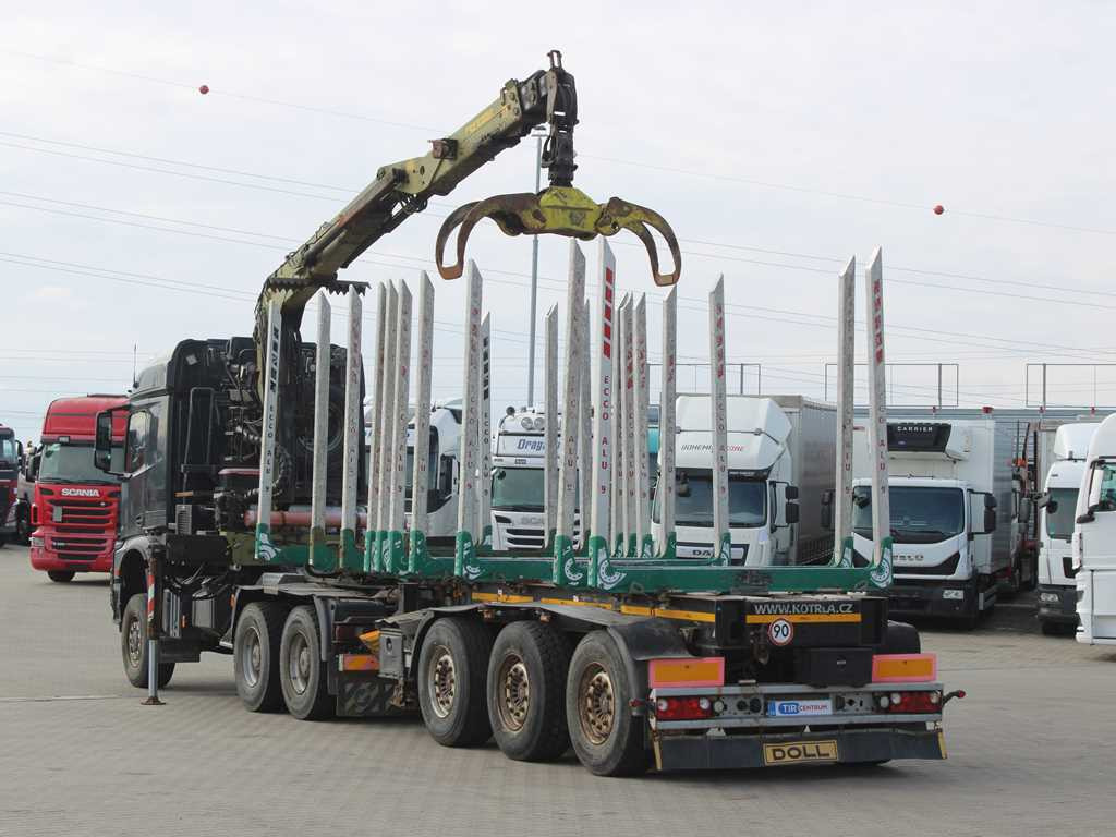Mercedes-Benz Arocs 3351, 6x6, HYDRAULIC ARM LOGLIFT ET450, TIRES 80% + DOLL (2017) - Tractor unit: picture 5 Mercedes-Benz Arocs 3351, 6x6, HYDRAULIC ARM LOGLIFT ET450, TIRES 80% + DOLL (2017) - Tractor unit: picture 5