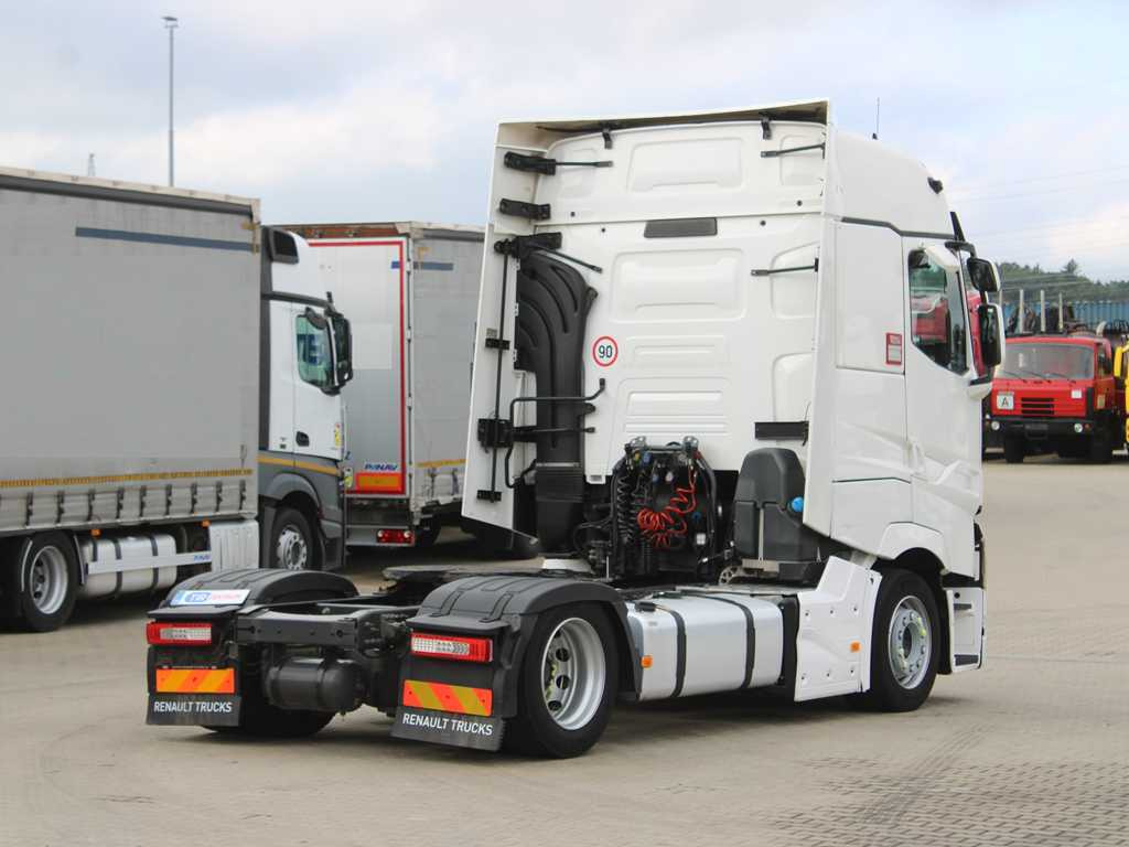 Renault T520, EURO 6, LOWDECK, NAVIGATION, INDEPENDENT AIR CONDITIONING - Tractor unit: picture 4 Renault T520, EURO 6, LOWDECK, NAVIGATION, INDEPENDENT AIR CONDITIONING - Tractor unit: picture 4