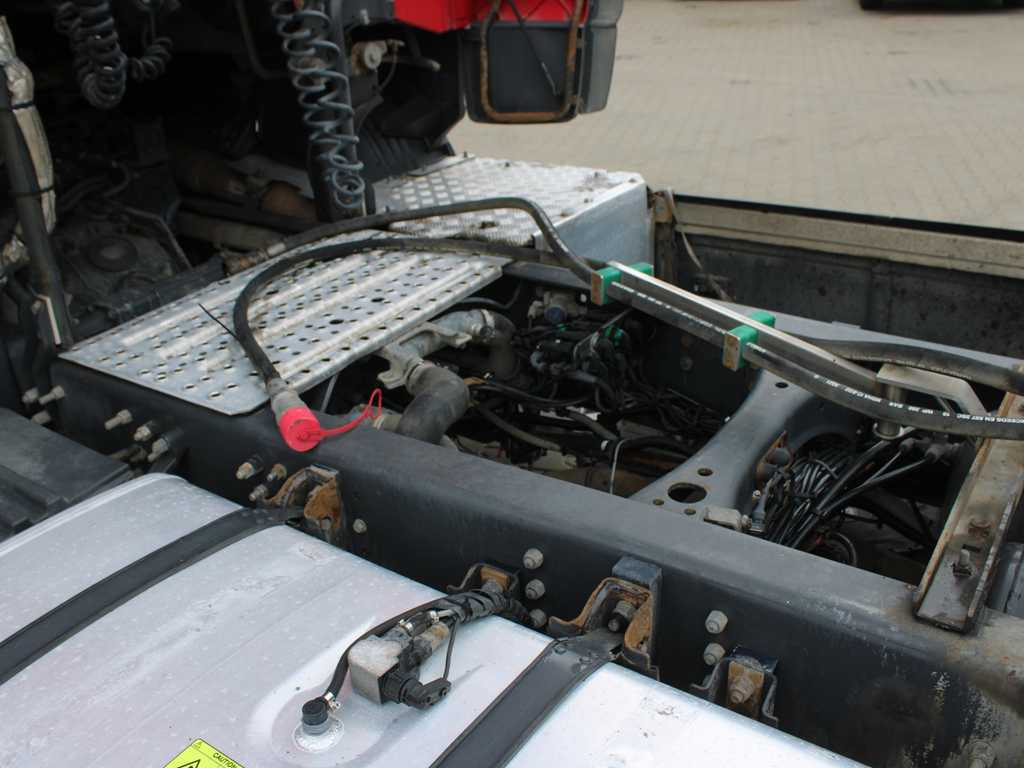 Tractor unit Scania R490, EURO 6, INDEPENDENT AIR CONDITIONING, RETARDER, DUAL-CIRCUIT HYDRAULICS: picture 6