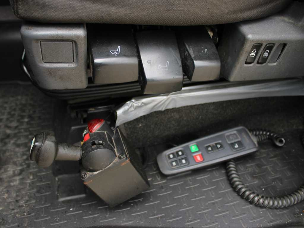 Tractor unit Scania R490, EURO 6, INDEPENDENT AIR CONDITIONING, RETARDER, DUAL-CIRCUIT HYDRAULICS: picture 7