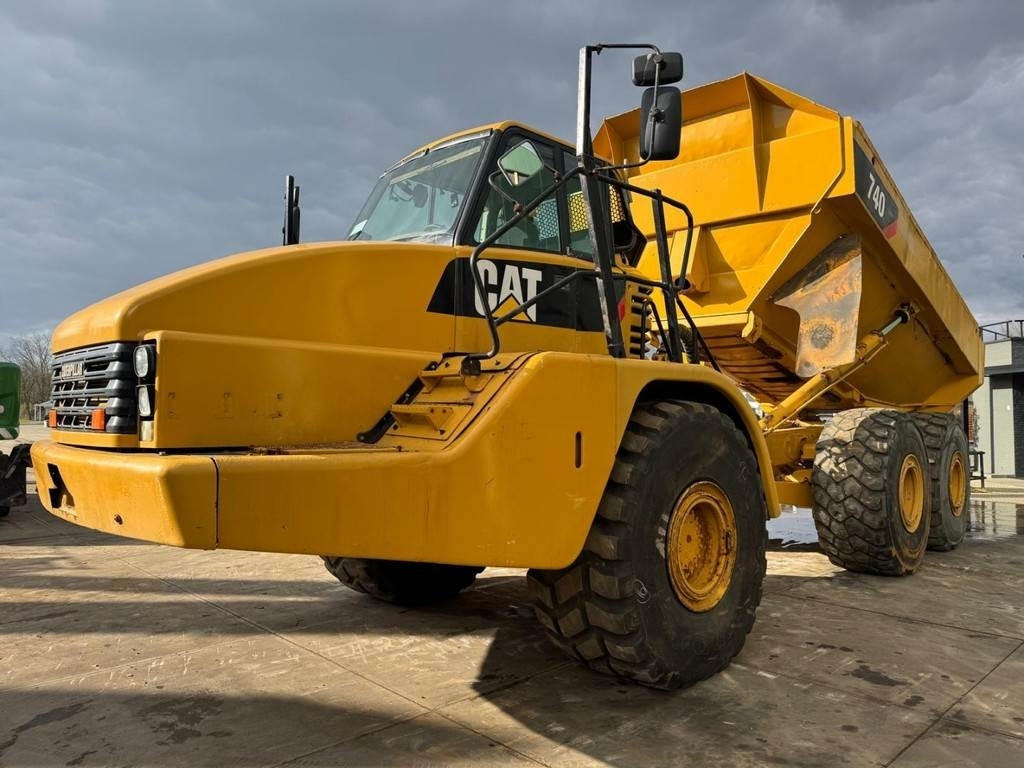 CAT 740 - Articulated dumper: picture 1 CAT 740 - Articulated dumper: picture 1