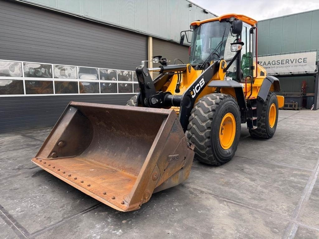 JCB 427 ZX - Wheel loader: picture 2 JCB 427 ZX - Wheel loader: picture 2