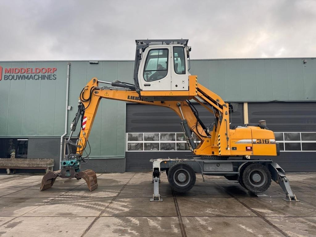 Liebherr A 316  - Waste/ Industry handler: picture 1 Liebherr A 316  - Waste/ Industry handler: picture 1