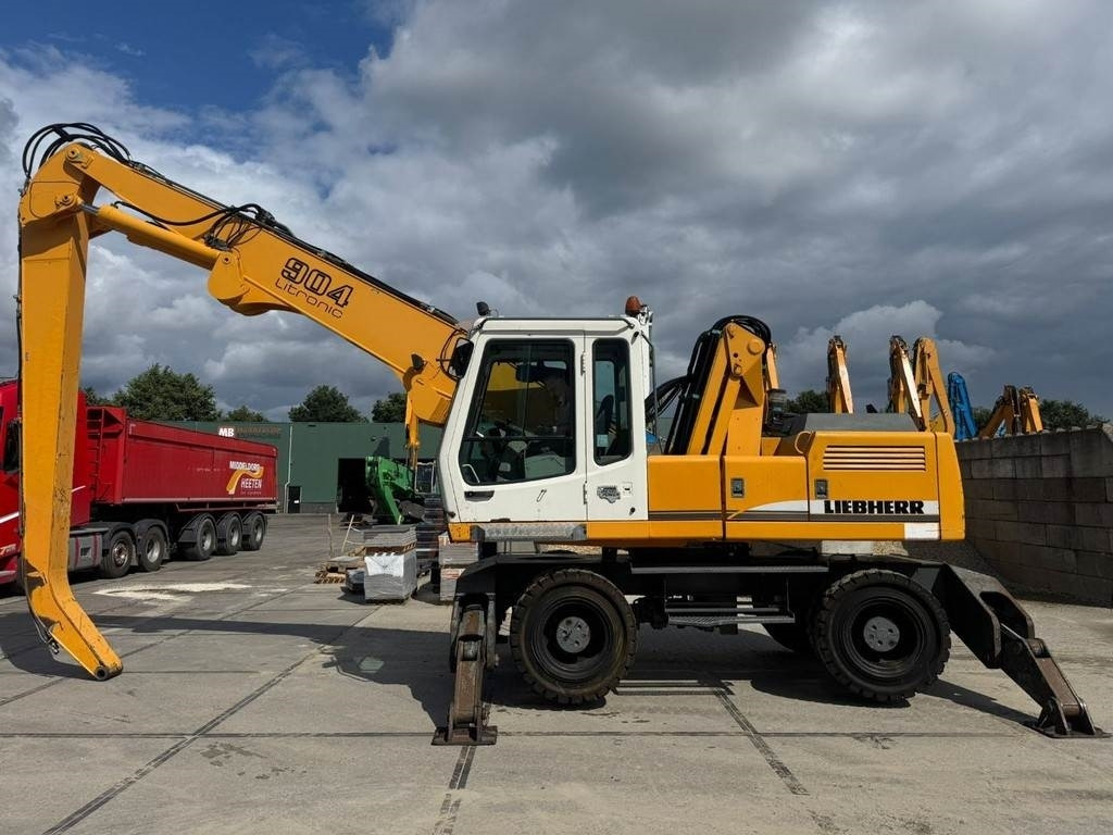 Waste/ Industry handler Liebherr A 904: picture 8 Waste/ Industry handler Liebherr A 904: picture 8