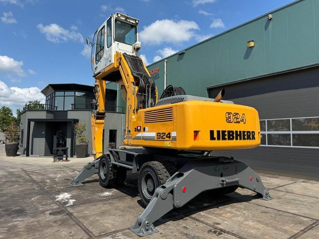 Liebherr A 924 C - Waste/ Industry handler: picture 3 Liebherr A 924 C - Waste/ Industry handler: picture 3