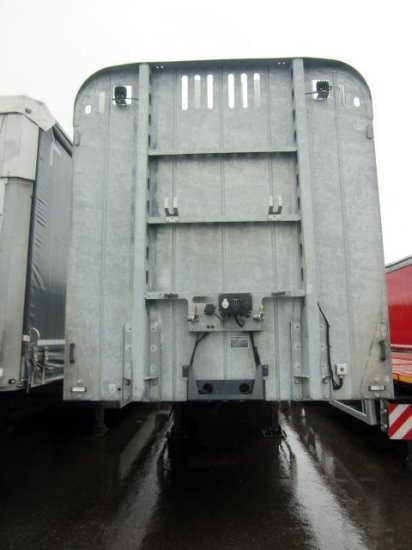 Gsodam 3-Achs Plateau, Liftachse, Rungenstöcke - Dropside/ Flatbed semi-trailer: picture 2 Gsodam 3-Achs Plateau, Liftachse, Rungenstöcke - Dropside/ Flatbed semi-trailer: picture 2