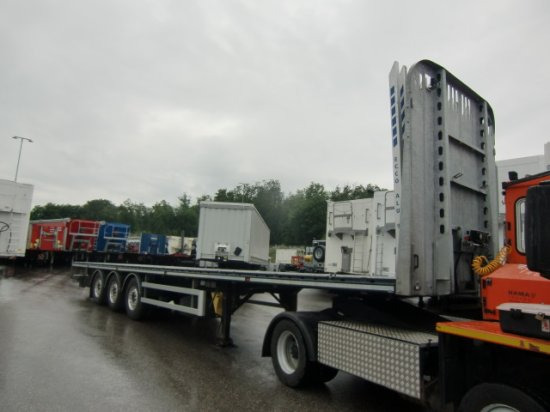 Gsodam 3-Achs Plateau, Liftachse, Rungenstöcke - Dropside/ Flatbed semi-trailer: picture 1 Gsodam 3-Achs Plateau, Liftachse, Rungenstöcke - Dropside/ Flatbed semi-trailer: picture 1