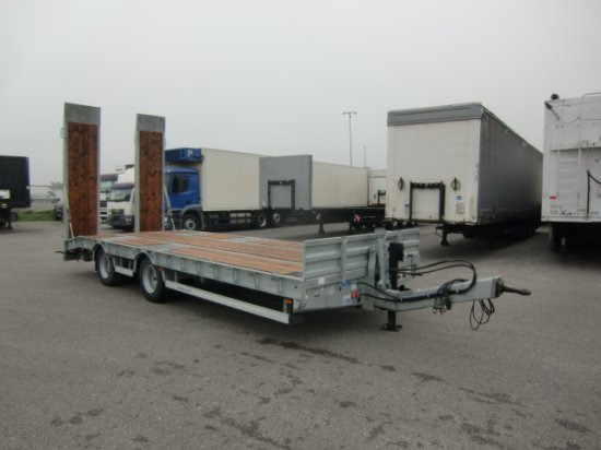 HUMBAUR HBTZ 217224 BS schräg Tandem-Tieflader Verzinkt, SAF-Achsen, - Low loader trailer: picture 3 HUMBAUR HBTZ 217224 BS schräg Tandem-Tieflader Verzinkt, SAF-Achsen, - Low loader trailer: picture 3