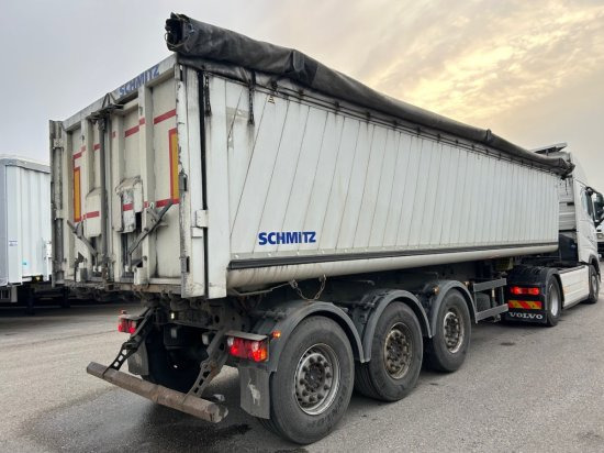 Schmitz SGF S3 Alu Kippmulde 36,5 m³, Liftachse, Hardoxboden, Rollplane, Podest - Tipper semi-trailer: picture 5 Schmitz SGF S3 Alu Kippmulde 36,5 m³, Liftachse, Hardoxboden, Rollplane, Podest - Tipper semi-trailer: picture 5