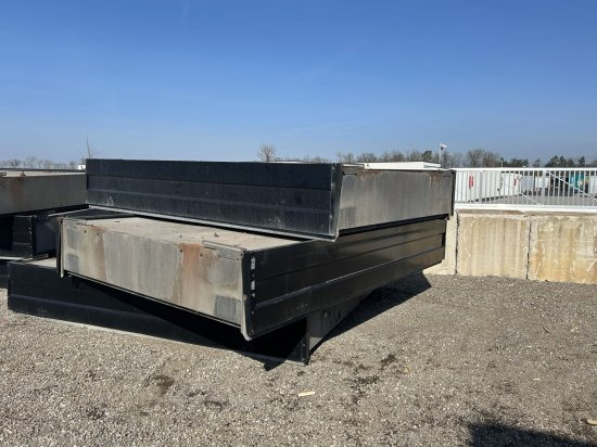 Schwarzmüller 30 Stück Palettenkasten - Curtainsider semi-trailer: picture 1 Schwarzmüller 30 Stück Palettenkasten - Curtainsider semi-trailer: picture 1