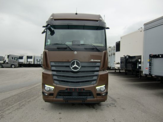 Mercedes-Benz Actros 1848 Gigaspace, Retarder, Standklima Retarder, Mirrow Cam, mehrere Einheiten - Tractor unit: picture 2 Mercedes-Benz Actros 1848 Gigaspace, Retarder, Standklima Retarder, Mirrow Cam, mehrere Einheiten - Tractor unit: picture 2