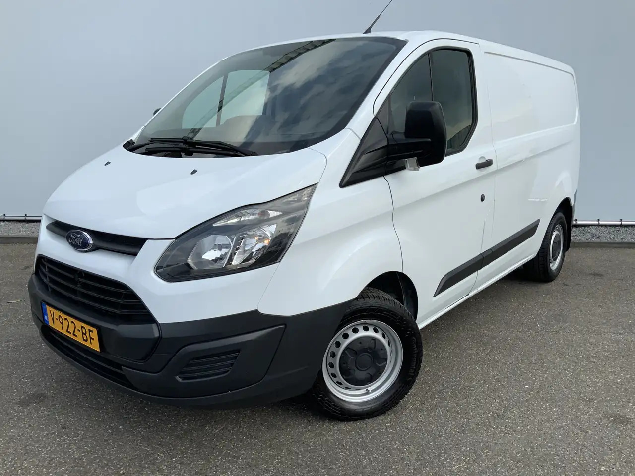 Ford Transit Custom 270 2.2 TDCI L1H1 Economy Edition Airco Cruise 3 Z - Small van: picture 1 Ford Transit Custom 270 2.2 TDCI L1H1 Economy Edition Airco Cruise 3 Z - Small van: picture 1