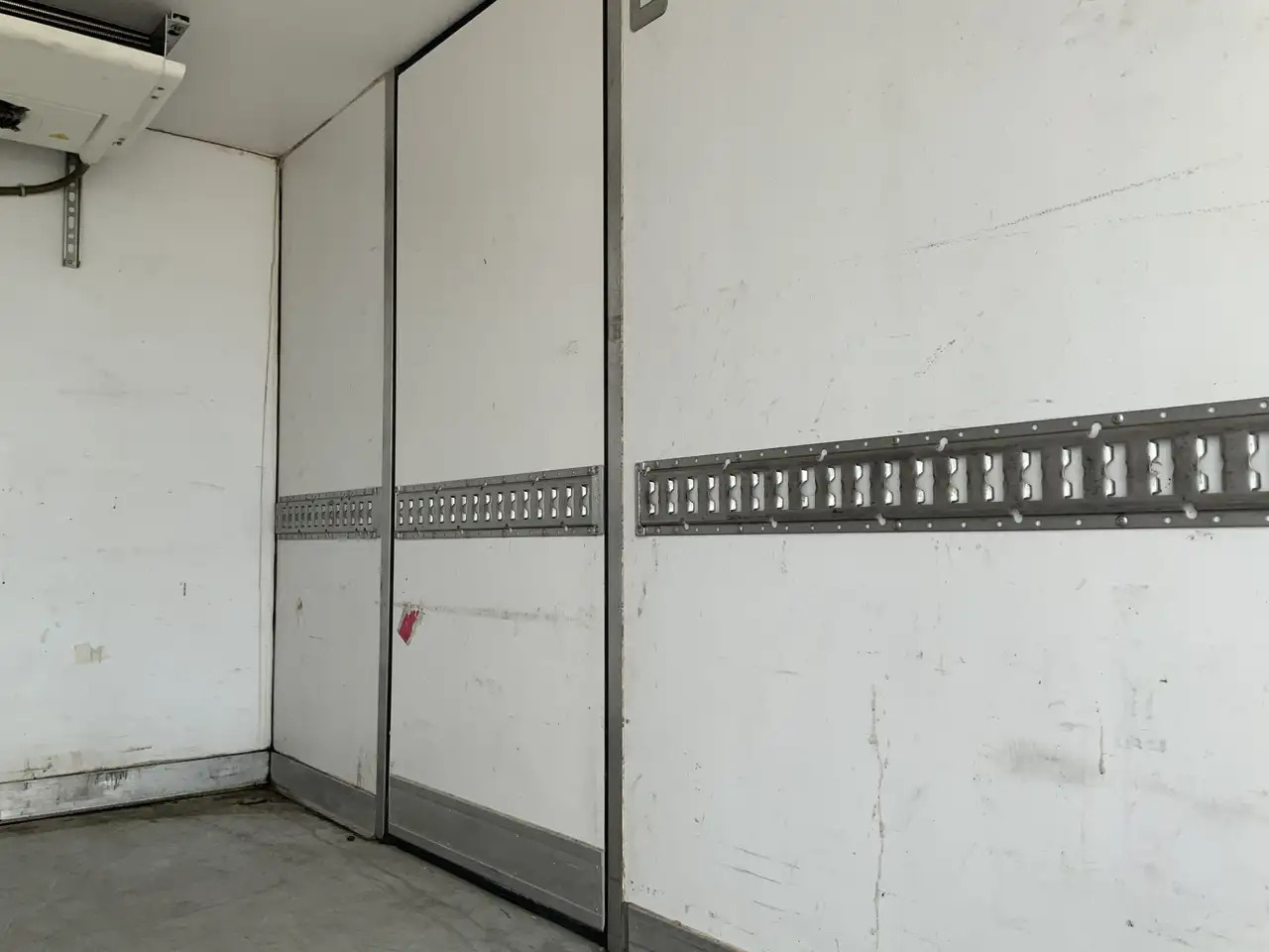 Refrigerated van Iveco Daily 35C13 2.3 375 Automaat Koelmeubelbak Deuren Dag&Na: picture 7 Refrigerated van Iveco Daily 35C13 2.3 375 Automaat Koelmeubelbak Deuren Dag&Na: picture 7