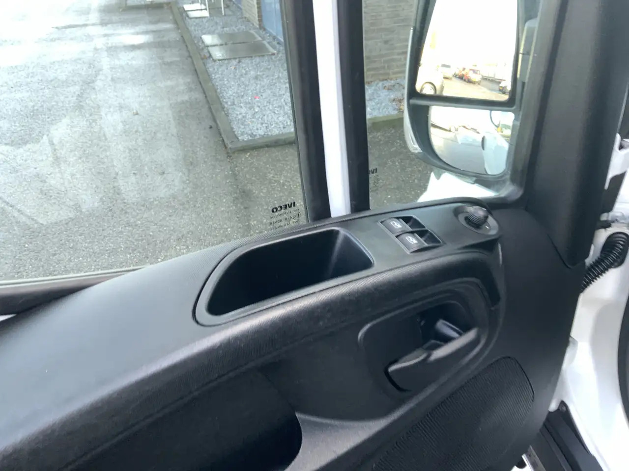 Refrigerated van Iveco Daily 35S13 2.3 345 IJswagen -0.40 gr 10 deuren Euro 5 B: picture 11