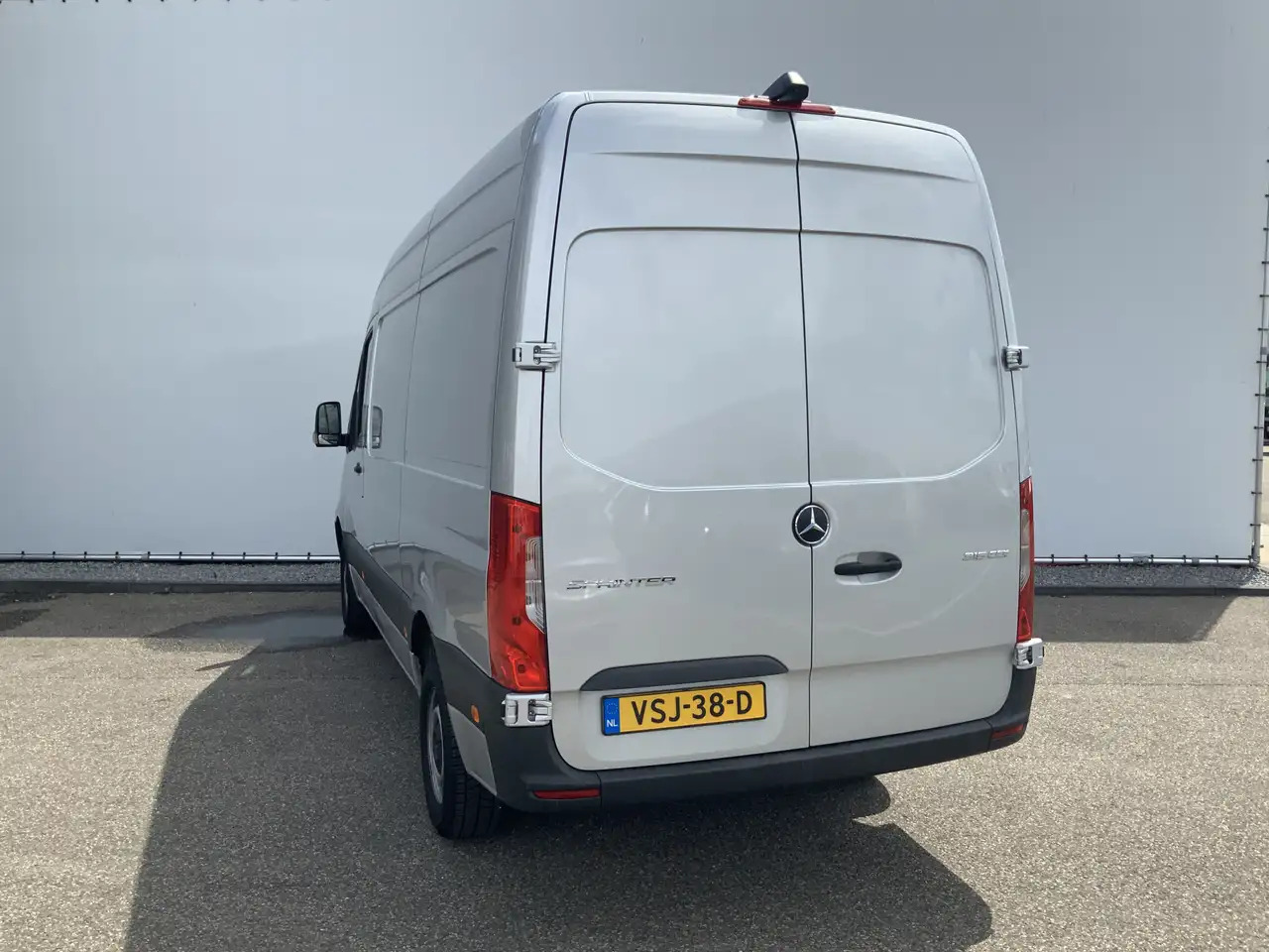 Mercedes-Benz Sprinter 315 1.9 CDI L2H2 Automaat 3 Zits Airco Navi Camera - Panel van: picture 4 Mercedes-Benz Sprinter 315 1.9 CDI L2H2 Automaat 3 Zits Airco Navi Camera - Panel van: picture 4