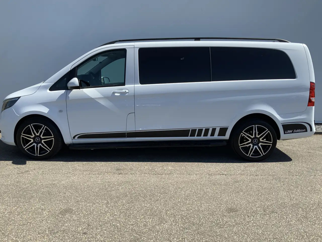 Mercedes-Benz Vito Tourer XL 114 CDI Autom. Airco Cruise Camera Alu V - Panel van: picture 4 Mercedes-Benz Vito Tourer XL 114 CDI Autom. Airco Cruise Camera Alu V - Panel van: picture 4