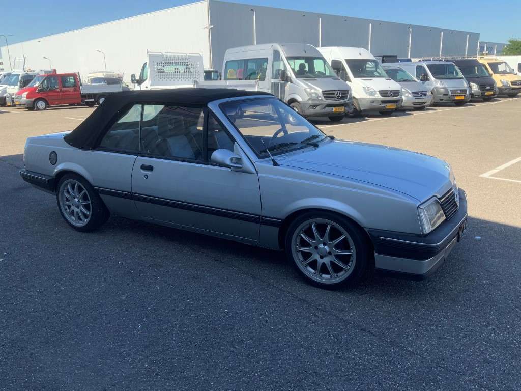 Opel Ascona 1.6 S Automaat Cabriolet Marge geen btw - Car: picture 4 Opel Ascona 1.6 S Automaat Cabriolet Marge geen btw - Car: picture 4