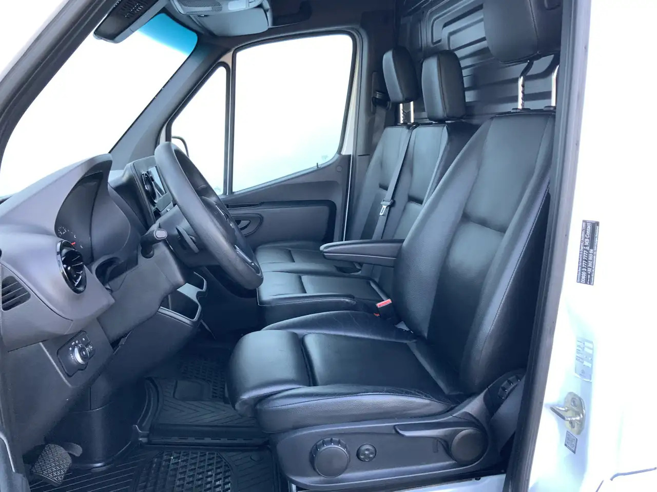 Mercedes-Benz Sprinter 319 3.0 CDI L2H2 Automaat Airco Navi Cruise Leer 3 - Other machinery: picture 4 Mercedes-Benz Sprinter 319 3.0 CDI L2H2 Automaat Airco Navi Cruise Leer 3 - Other machinery: picture 4