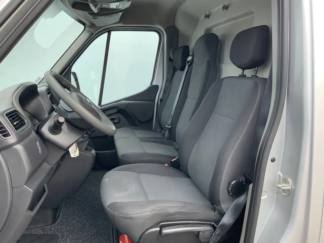 Nissan Interstar 2.3 dCi L2H2 Acenta Airco Cruise 3 Zits Camera Nav - Other machinery: picture 4 Nissan Interstar 2.3 dCi L2H2 Acenta Airco Cruise 3 Zits Camera Nav - Other machinery: picture 4