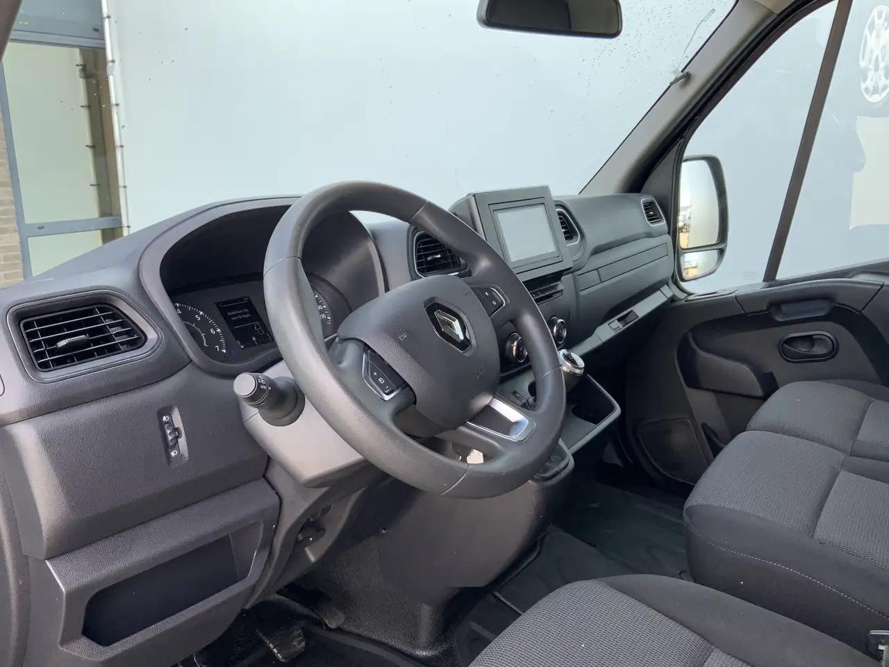 Renault Master T35 2.3 dCi 135 L2H2 Airco Cruise 3 Zits Camera Eu - Other machinery: picture 5 Renault Master T35 2.3 dCi 135 L2H2 Airco Cruise 3 Zits Camera Eu - Other machinery: picture 5