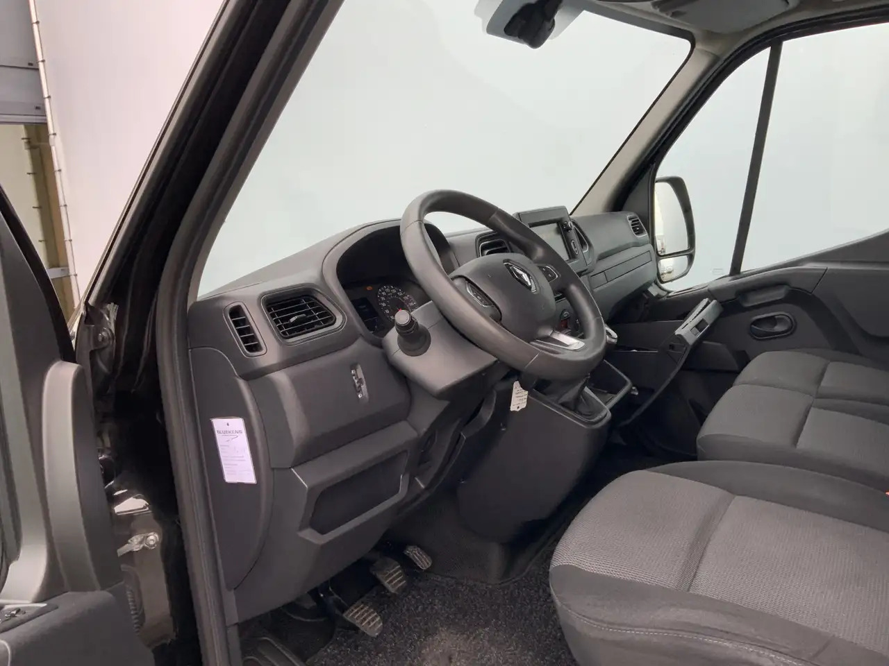 Renault Master T35 2.3 dCi 150 L2H2 Airco Cruise 3 Zits Camera Tr - Other machinery: picture 5 Renault Master T35 2.3 dCi 150 L2H2 Airco Cruise 3 Zits Camera Tr - Other machinery: picture 5