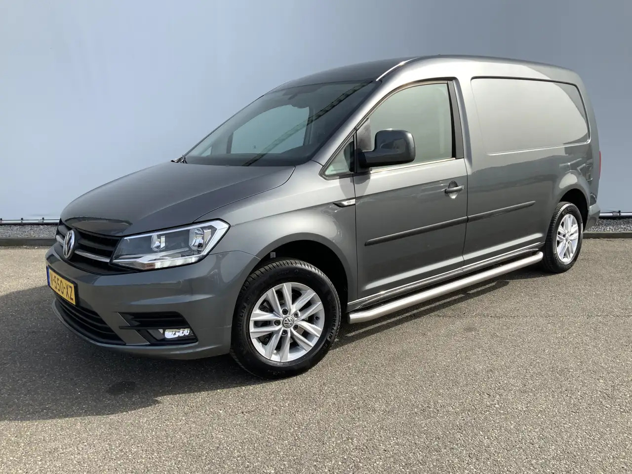 Volkswagen Caddy 2.0 TDI L2H1 BMT Maxi Exclusive Edtion Airco Navi - Small van: picture 1 Volkswagen Caddy 2.0 TDI L2H1 BMT Maxi Exclusive Edtion Airco Navi - Small van: picture 1