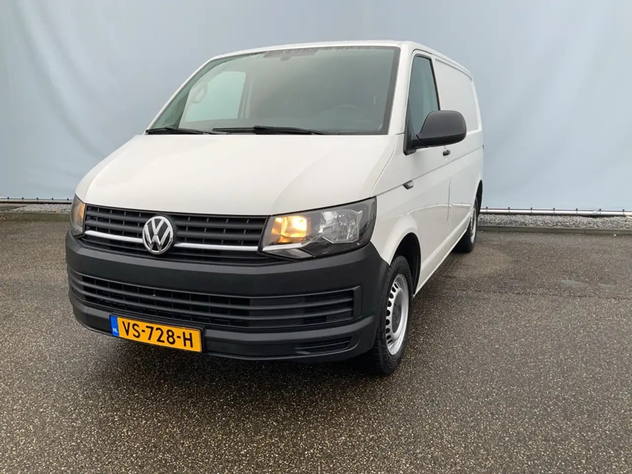 Volkswagen T6 Transporter 2.0 TDI L1H1 Comfortline Airco Navi Trekhaak 2200 - Panel van: picture 1 Volkswagen T6 Transporter 2.0 TDI L1H1 Comfortline Airco Navi Trekhaak 2200 - Panel van: picture 1