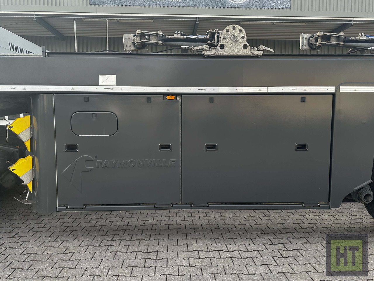 Faymonviile 3-Achs-Beton-Innenlader-PrefaMAX - Dropside/ Flatbed semi-trailer: picture 3 Faymonviile 3-Achs-Beton-Innenlader-PrefaMAX - Dropside/ Flatbed semi-trailer: picture 3