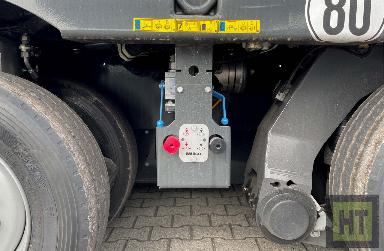 Faymonville 3-Achs-Tiefbett mit Pendelachsen und Bolzen-Laschenkupplung - Low loader semi-trailer: picture 3 Faymonville 3-Achs-Tiefbett mit Pendelachsen und Bolzen-Laschenkupplung - Low loader semi-trailer: picture 3