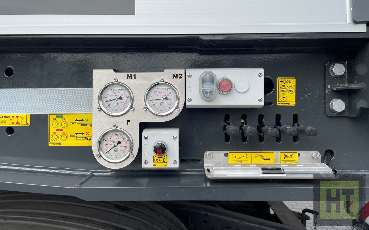 Faymonville 3-Achs-Tiefbett mit Pendelachsen und Bolzen-Laschenkupplung - Low loader semi-trailer: picture 2 Faymonville 3-Achs-Tiefbett mit Pendelachsen und Bolzen-Laschenkupplung - Low loader semi-trailer: picture 2