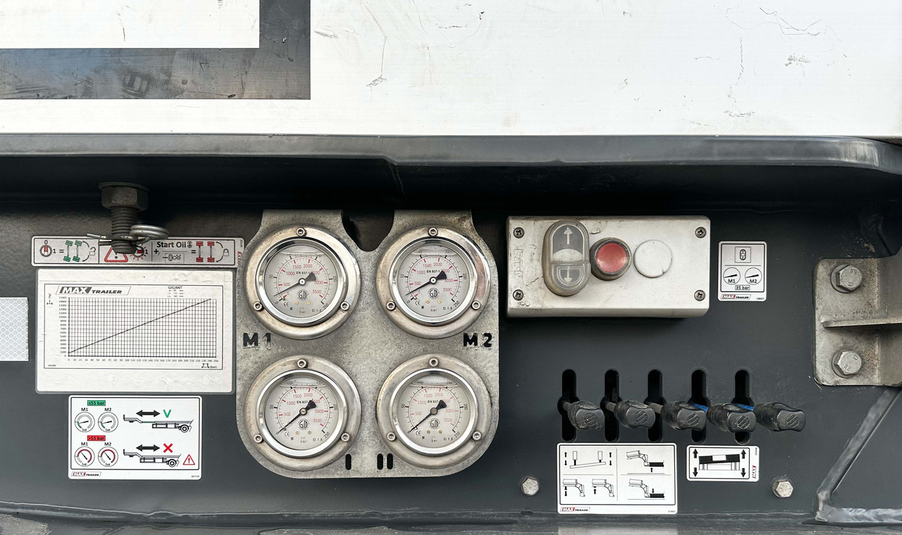 Faymonville MAX Trailer 3-Achs-Tiefbett mit Pendelachsen - Low loader semi-trailer: picture 3 Faymonville MAX Trailer 3-Achs-Tiefbett mit Pendelachsen - Low loader semi-trailer: picture 3