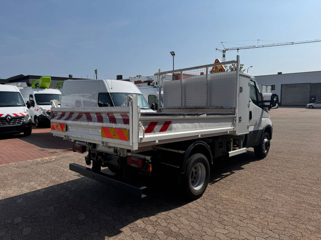 Iveco 70C18 Kipper 3625 kg Nutzlast! Klima EURO 6C - Tipper van: picture 4 Iveco 70C18 Kipper 3625 kg Nutzlast! Klima EURO 6C - Tipper van: picture 4