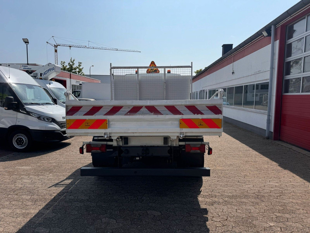 Iveco 70C18 Kipper 3625 kg Nutzlast! Klima EURO 6C - Tipper van: picture 5 Iveco 70C18 Kipper 3625 kg Nutzlast! Klima EURO 6C - Tipper van: picture 5