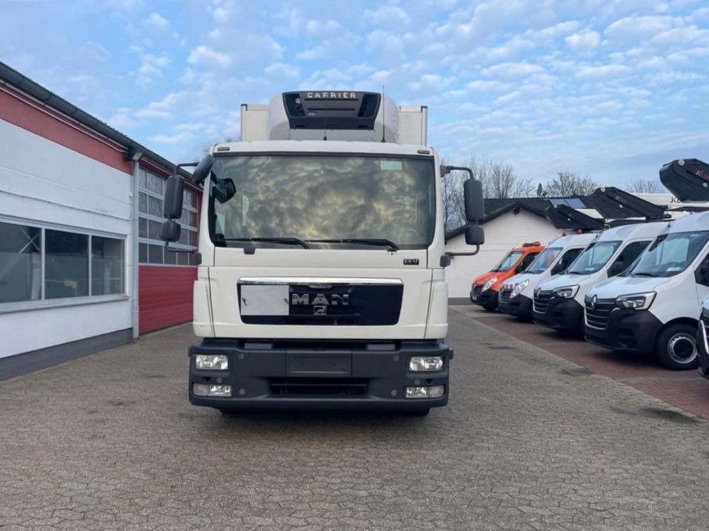 MAN TGL 10.220 Doka Tiefkühlkoffer LBW 1.5t FRA11/24 - Box truck: picture 2 MAN TGL 10.220 Doka Tiefkühlkoffer LBW 1.5t FRA11/24 - Box truck: picture 2