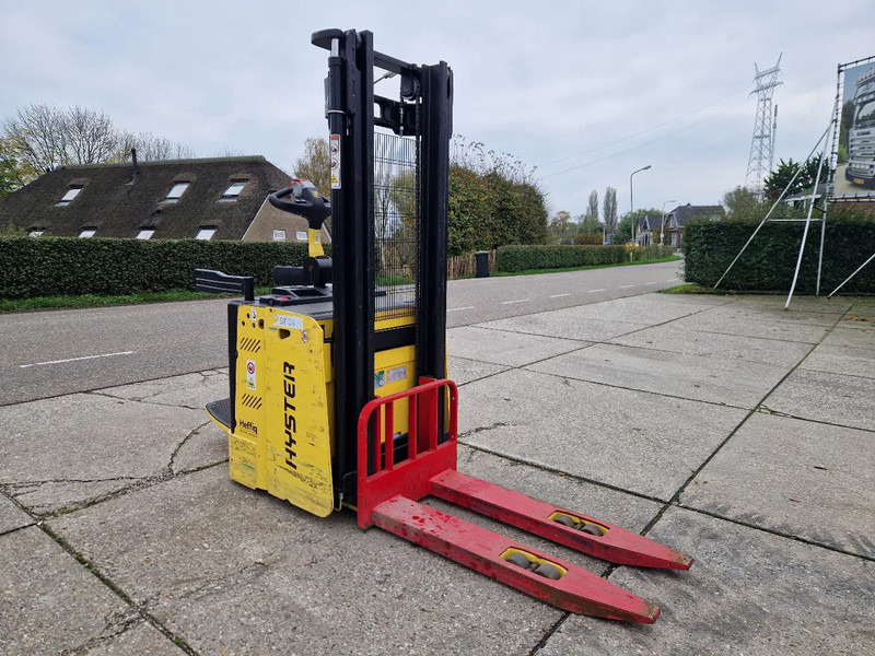 Hyster S1.5S elektrische stapelaar hefhoogte 3.17m. - Stacker: picture 2 Hyster S1.5S elektrische stapelaar hefhoogte 3.17m. - Stacker: picture 2