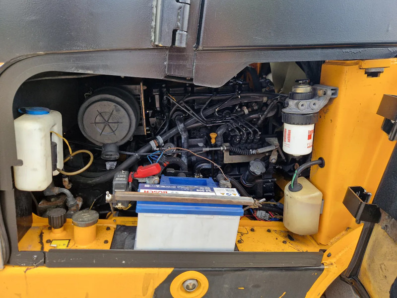 JBC TLT35D Teletruk - Diesel forklift: picture 5 JBC TLT35D Teletruk - Diesel forklift: picture 5