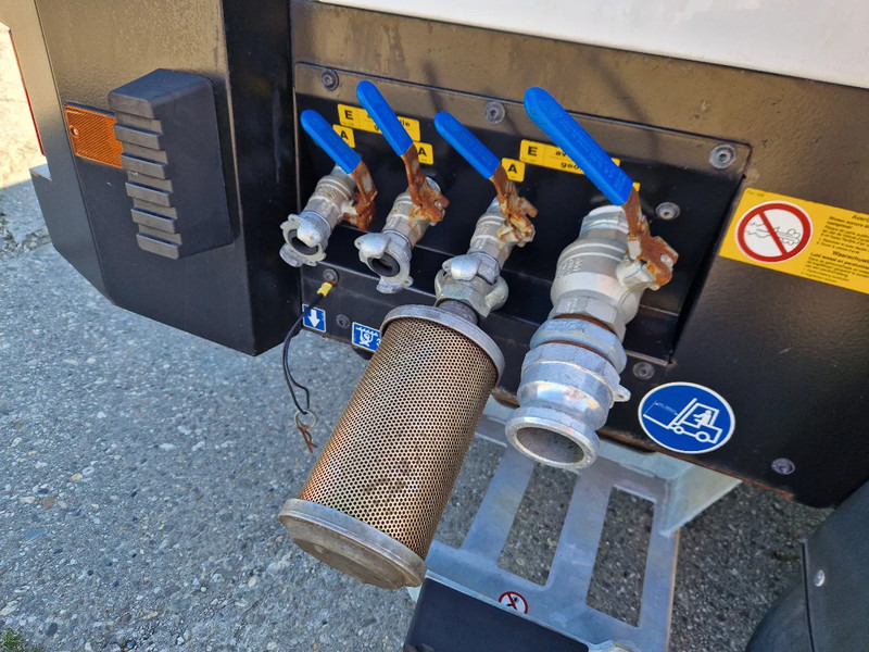 Kaeser M82 in zeer nette staat! - Air compressor: picture 4 Kaeser M82 in zeer nette staat! - Air compressor: picture 4