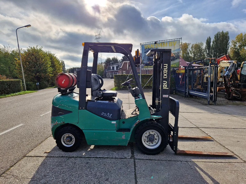 Nissan Zhejiang Maximal with 1290 hours 2.5 ton LPG - LPG forklift: picture 2 Nissan Zhejiang Maximal with 1290 hours 2.5 ton LPG - LPG forklift: picture 2