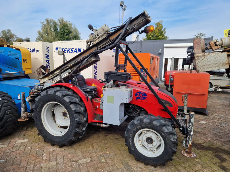 Onbekend Valpadana 1550 4x4 drilling tractor - Drilling rig: picture 2 Onbekend Valpadana 1550 4x4 drilling tractor - Drilling rig: picture 2
