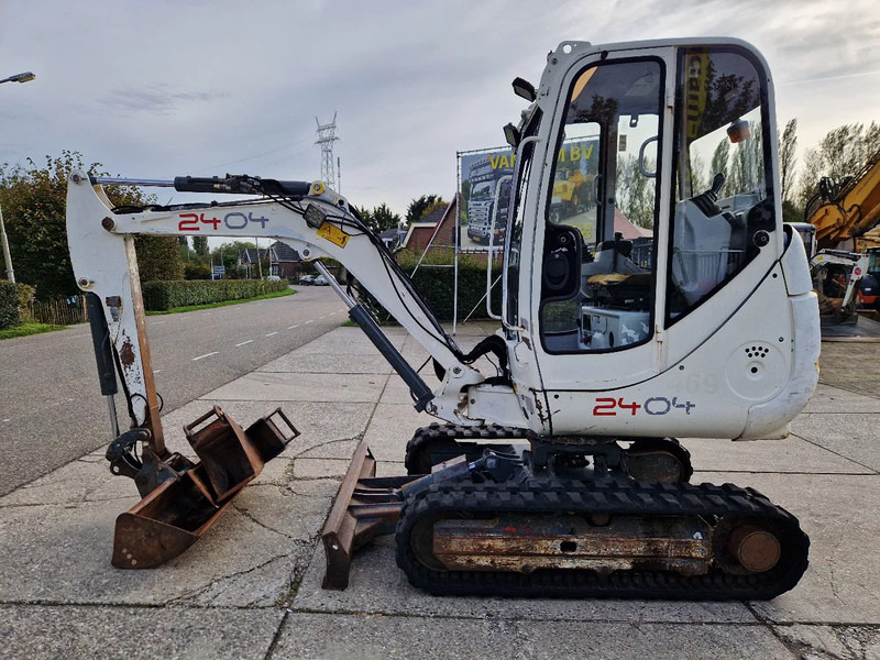 WACKER NEUSON 2404RD kan op een berghelling werken - Mini excavator: picture 3 WACKER NEUSON 2404RD kan op een berghelling werken - Mini excavator: picture 3
