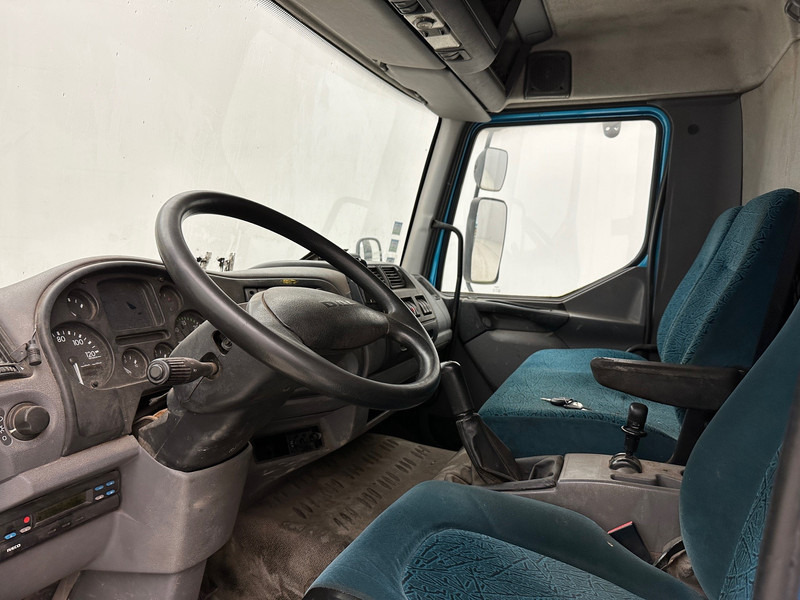 Autotransporter truck DAF LF45.12: picture 9