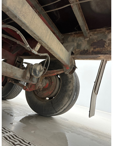 Dropside/ Flatbed semi-trailer Fruehauf Plateau: picture 8