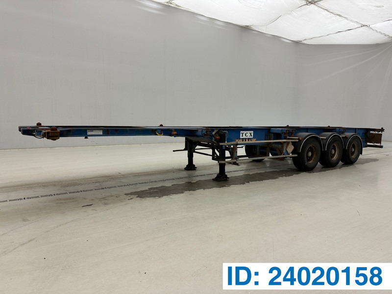 Fruehauf Skelet 2 x 20-30-40 ft - Container transporter/ Swap body semi-trailer: picture 1 Fruehauf Skelet 2 x 20-30-40 ft - Container transporter/ Swap body semi-trailer: picture 1