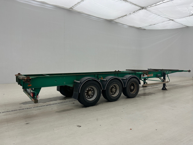 Container transporter/ Swap body semi-trailer GT Trailers 4 x Skelet 2 x 20-40 ft: picture 11 Container transporter/ Swap body semi-trailer GT Trailers 4 x Skelet 2 x 20-40 ft: picture 11