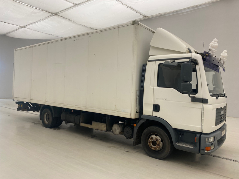 MAN TGL 12.210* - Box truck: picture 3 MAN TGL 12.210* - Box truck: picture 3
