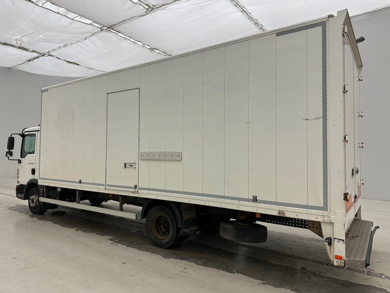 Box truck MAN TGL 12.220: picture 8