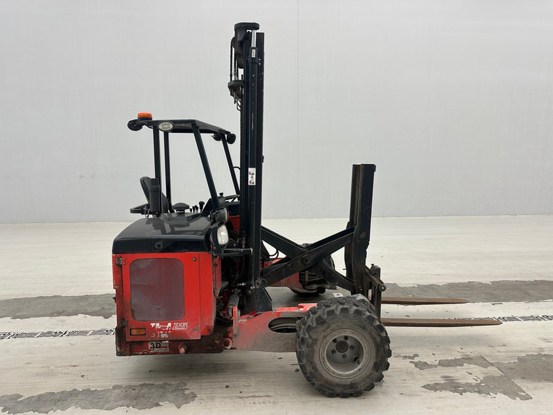 Manitou TMM25 4W - Truck mounted forklift: picture 4 Manitou TMM25 4W - Truck mounted forklift: picture 4