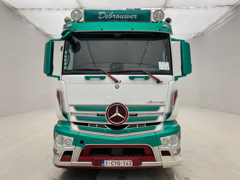 Mercedes-Benz Antos 1832 - Box truck: picture 2 Mercedes-Benz Antos 1832 - Box truck: picture 2