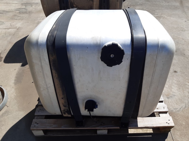 Mercedes-Benz Mazouttank actros A9344700101 - Fuel tank: picture 1 Mercedes-Benz Mazouttank actros A9344700101 - Fuel tank: picture 1